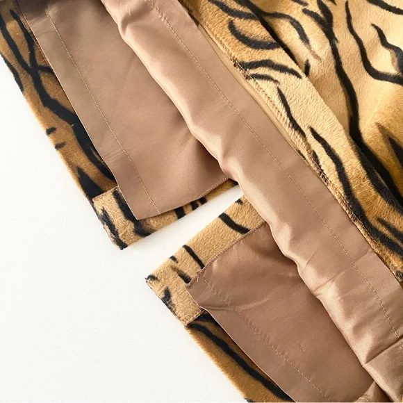 Y2K Velveteen Animal Print Skirt - Picture 4 of 7